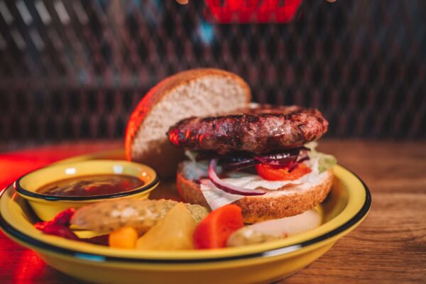 Old Fashioned FRANK’S Angus Cheese Burger